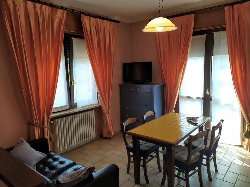 Astixio Villa San Damiano dʼAsti Екстериор снимка