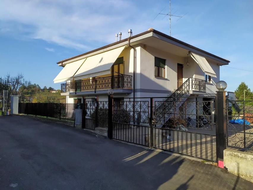 Astixio Villa San Damiano dʼAsti Екстериор снимка